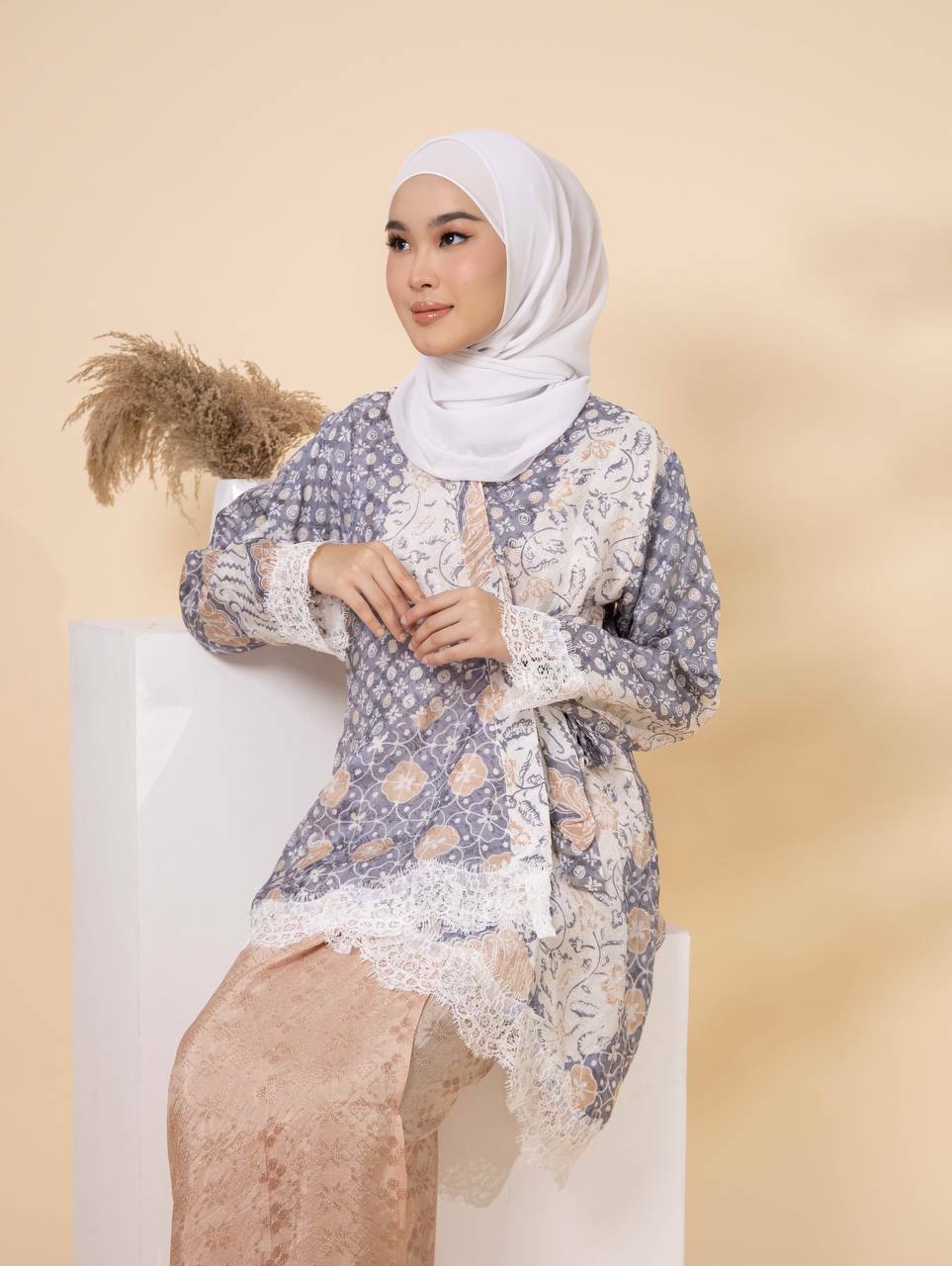 haura-wear-juwita-kurung-kimono-raya-muslimah-pario-long-sleeve-baju-skirt-kain-perempuan-baju-sepasang (1).jpg