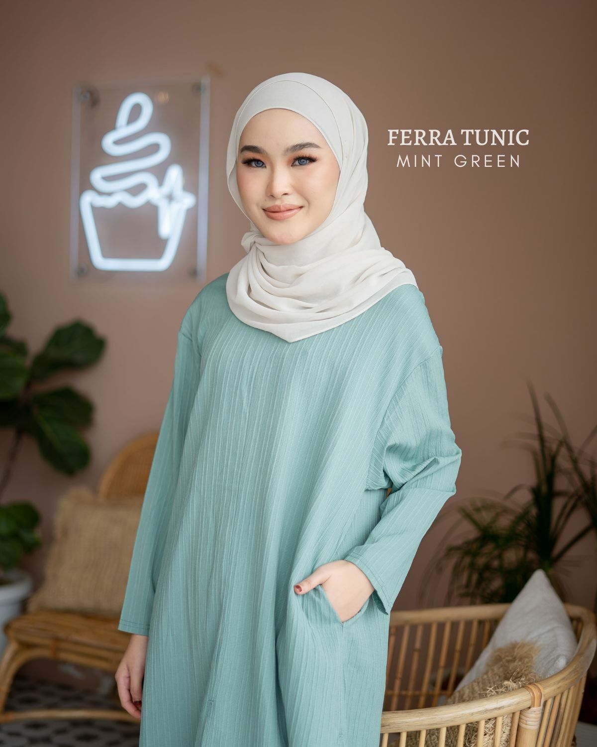 haura-wear-ferra-kaftan-midi-dress-blouse-shirt-long-sleeve-baju-muslimah-baju-perempuan-shirt-blouse-baju (12).jpg