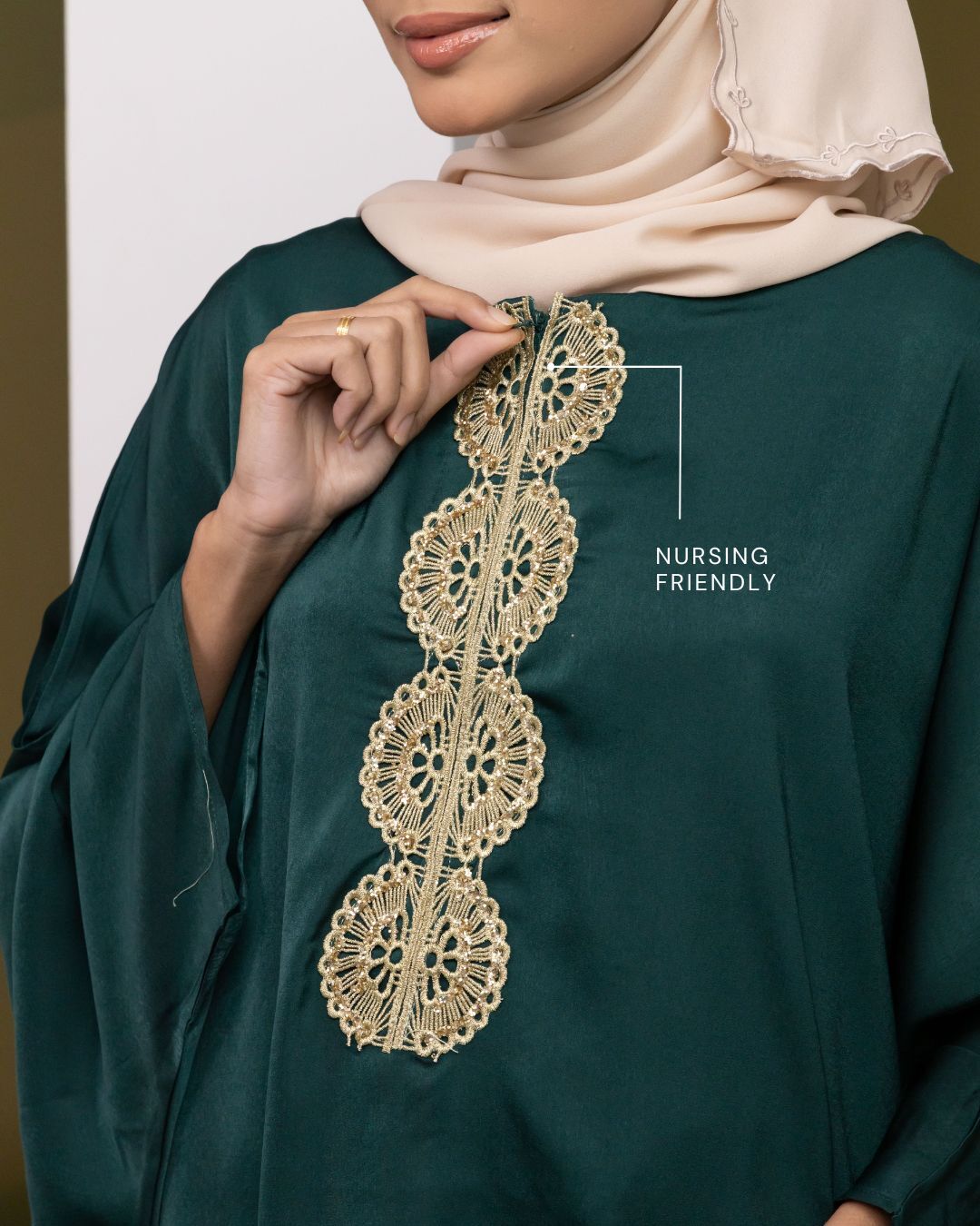 haura-wear-jeewa-kurung-kebaya-sulam-embroidery-pario-klasik-tradisional-mini kebaya-fabrik eyelet-raya-muslimah-long-sleeve-baju-skirt-kain-perempuan-baju-sepasang (9)
