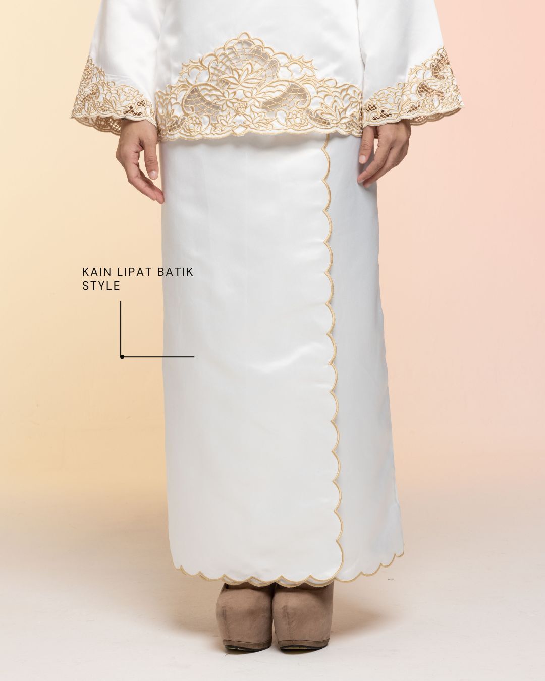 haura-wear-qalsom-kurung-kebaya-sulam-embroidery-pario-klasik-tradisional-mini kebaya-fabrik eyelet-raya-muslimah-long-sleeve-baju-skirt-kain-perempuan-baju-sepasang (11)
