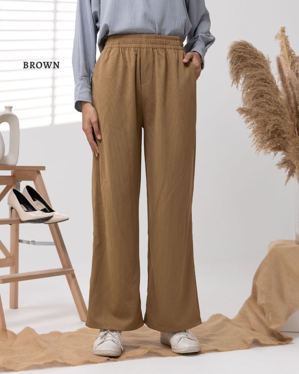 Assorted Brands Light Brown Vertical Striped Pants, Women's Fashion,  Muslimah Fashion, Bottoms on Carousell