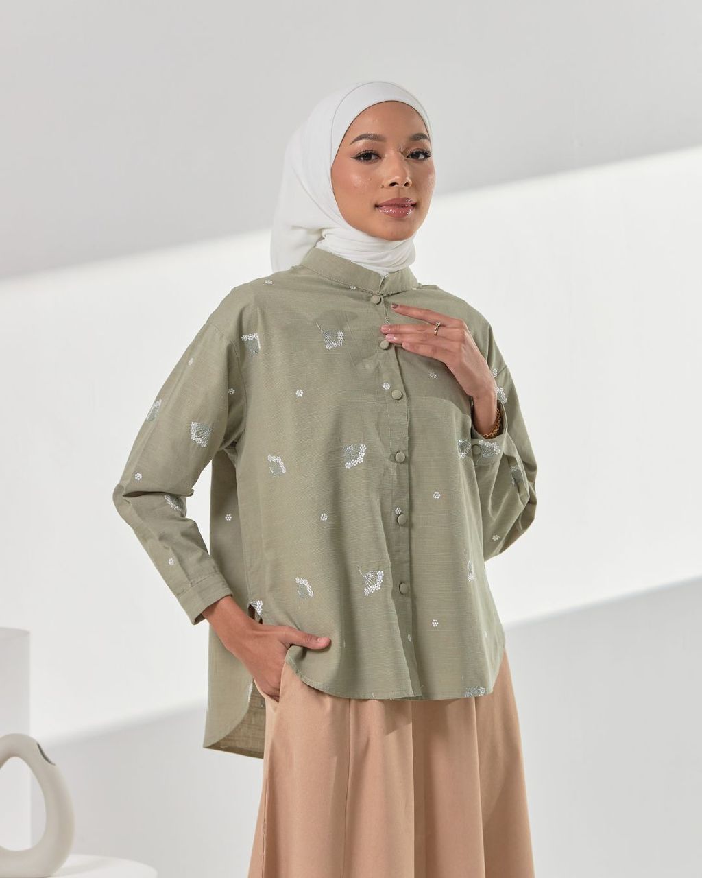haura-wear-estelle-blouse-lengan panjang-kemeja labuh-baju labuh-tunic-kaftan-midi-dress-blouse-shirt-long-sleeve-baju-muslimah-baju-perempuan-shirt-blouse-baju (1)