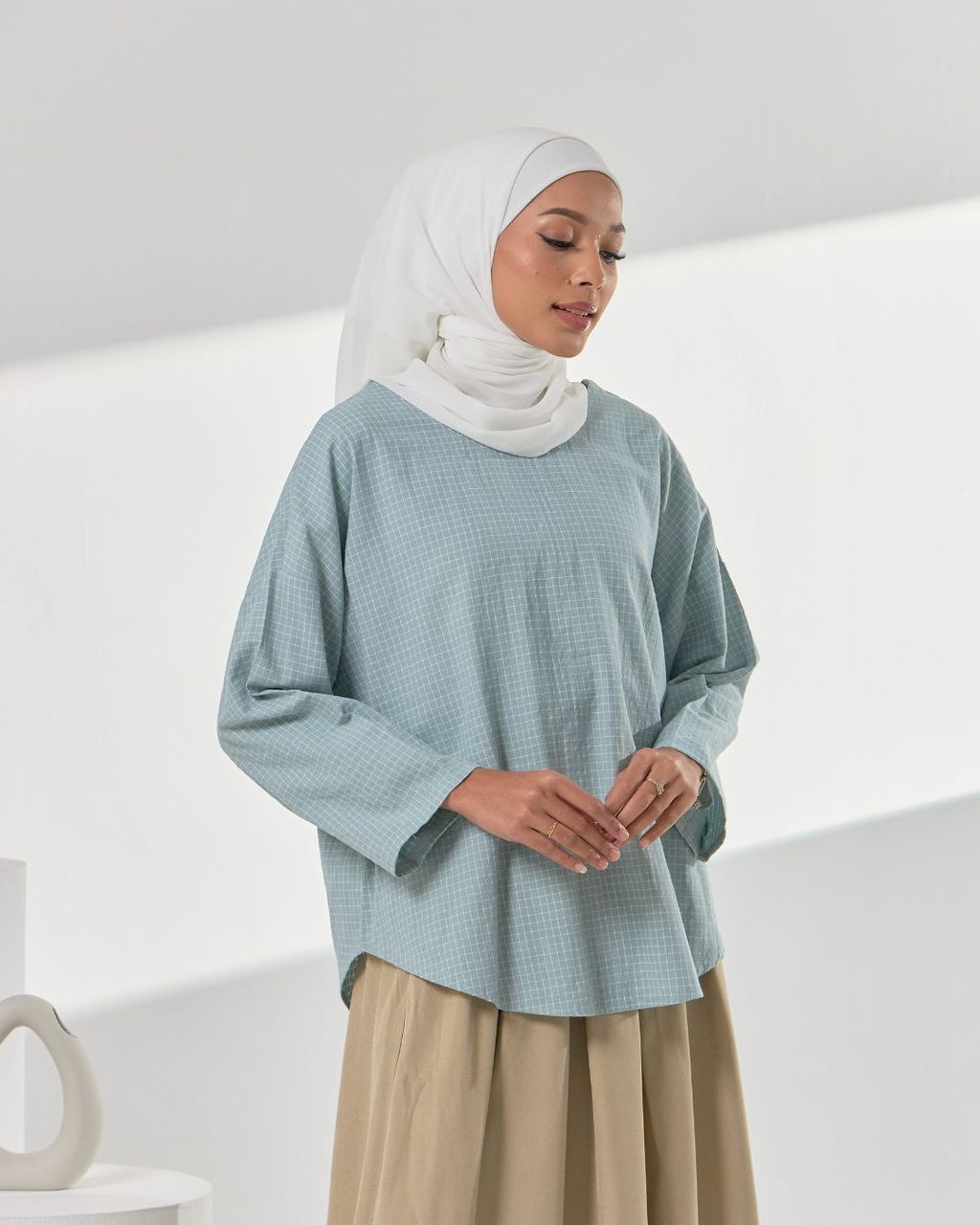 haura-wear-yoona-blouse-lengan panjang-kemeja labuh-baju labuh-tunic-kaftan-midi-dress-blouse-shirt-long-sleeve-baju-muslimah-baju-perempuan-shirt-blouse-baju (3)