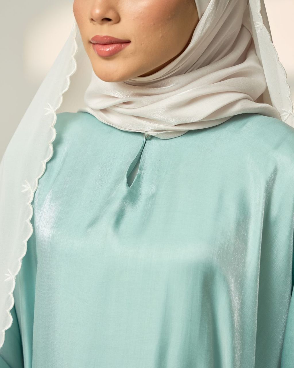 haura-wear-dewi-skirt-set-sulam-embroidery-pario-klasik-tradisional-mini kebaya-fabrik eyelet-raya-muslimah-long-sleeve-baju-skirt-kain-perempuan-baju-sepasang (21)