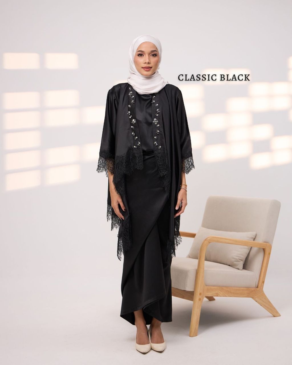 haura-wear-widya-skirt-set-sulam-embroidery-pario-klasik-tradisional-mini kebaya-fabrik eyelet-raya-muslimah-long-sleeve-baju-skirt-kain-perempuan-baju-sepasang (4)