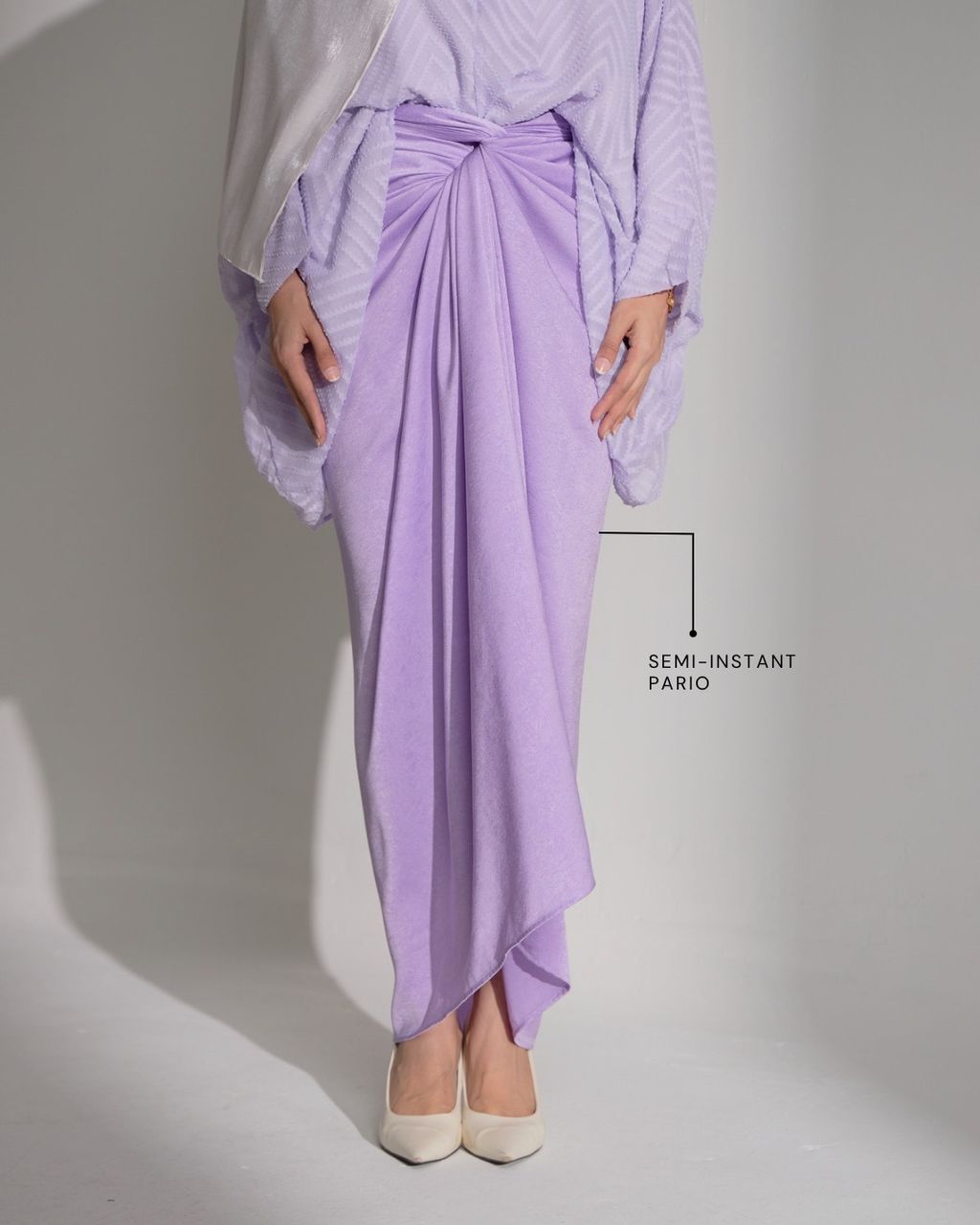 haura-wear-amra-skirt-set-sulam-embroidery-pario-klasik-tradisional-mini kebaya-fabrik eyelet-raya-muslimah-long-sleeve-baju-skirt-kain-perempuan-baju-sepasang (14)