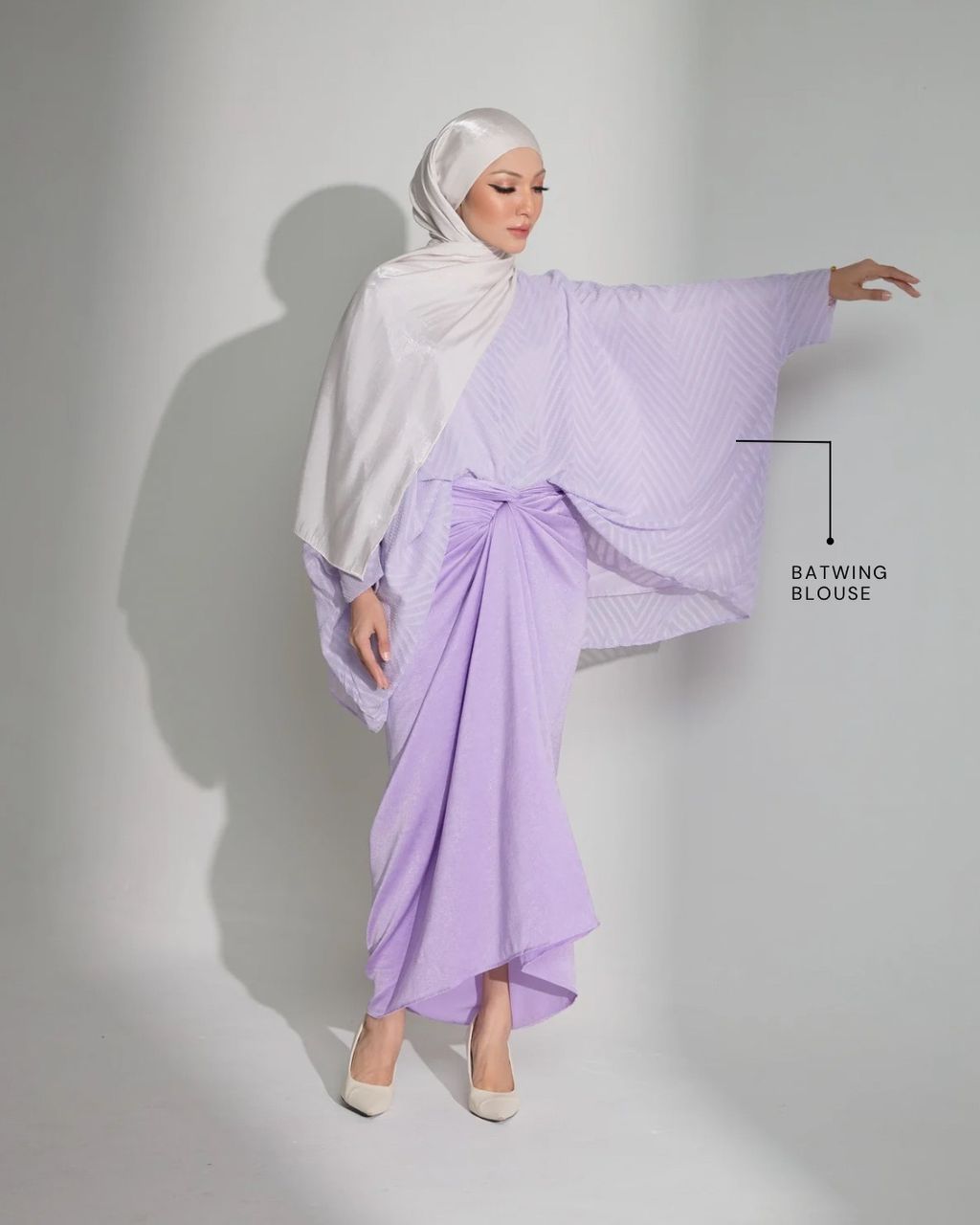 haura-wear-amra-skirt-set-sulam-embroidery-pario-klasik-tradisional-mini kebaya-fabrik eyelet-raya-muslimah-long-sleeve-baju-skirt-kain-perempuan-baju-sepasang (20)