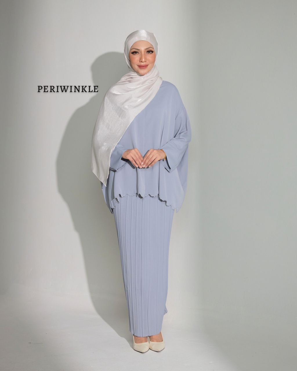 haura-wear-mysha-skirt-set-sulam-embroidery-pario-klasik-tradisional-mini kebaya-fabrik eyelet-raya-muslimah-long-sleeve-baju-skirt-kain-perempuan-baju-sepasang (2)