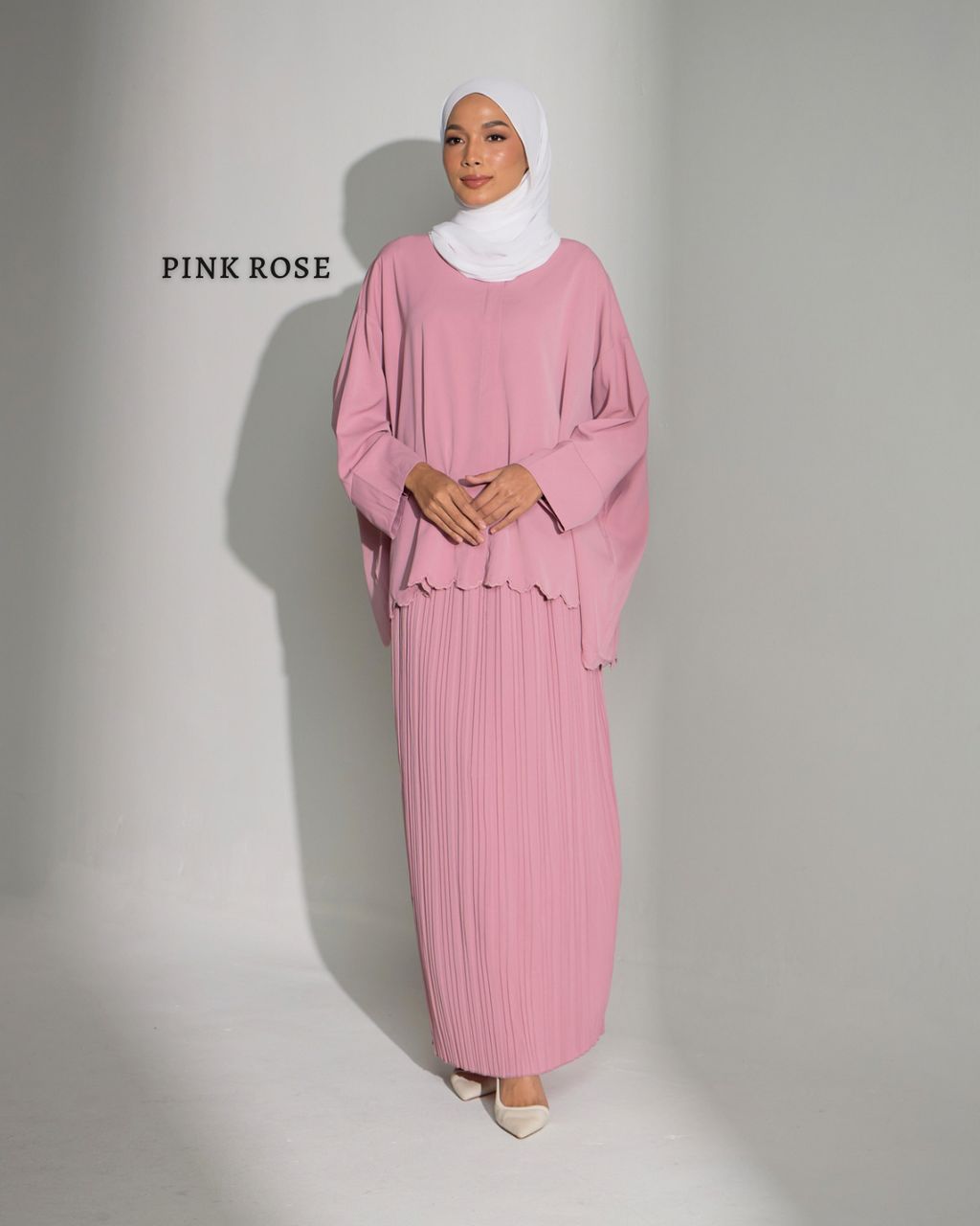 haura-wear-mysha-skirt-set-sulam-embroidery-pario-klasik-tradisional-mini kebaya-fabrik eyelet-raya-muslimah-long-sleeve-baju-skirt-kain-perempuan-baju-sepasang (11)