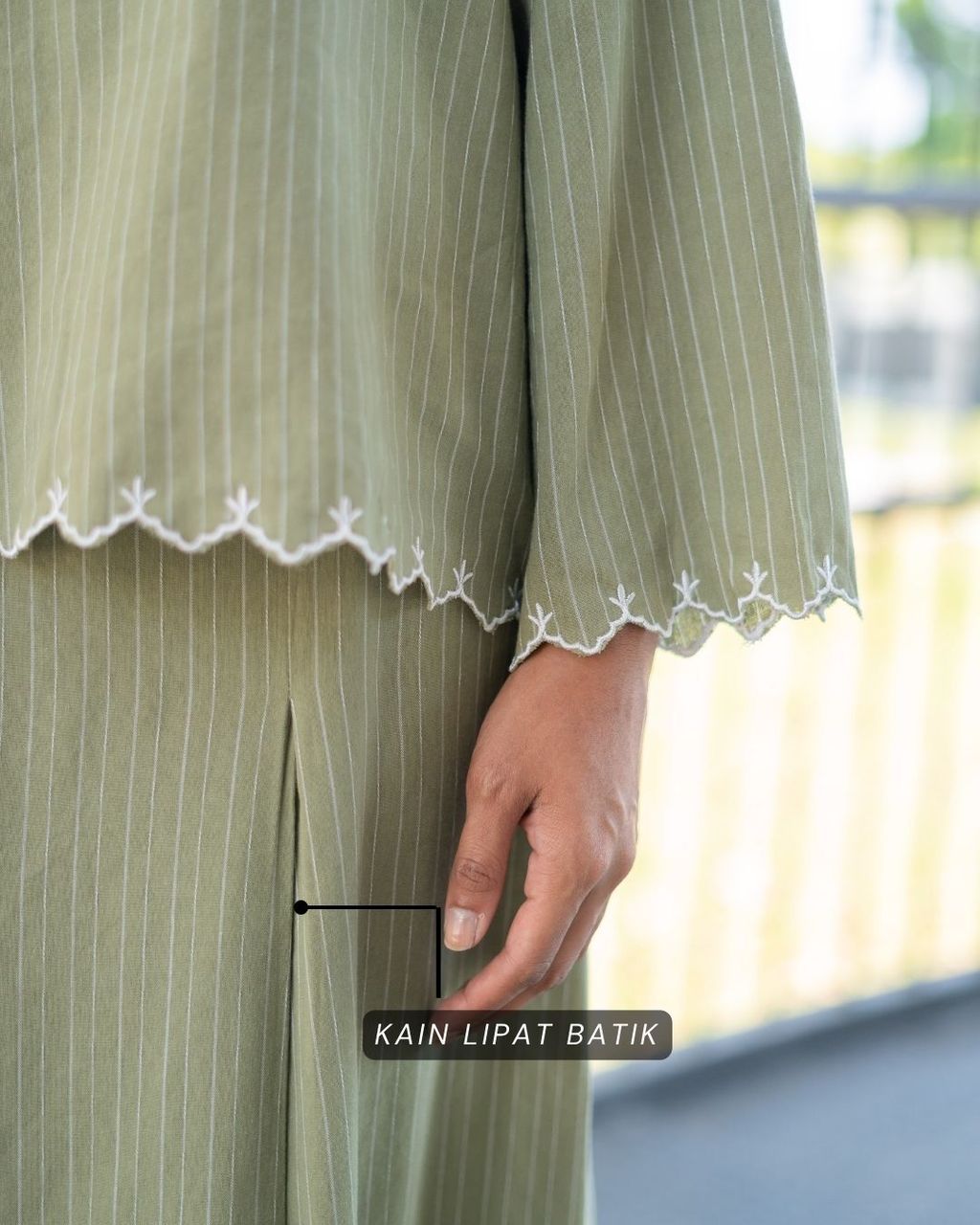 haura-wear-nadha-skirt-set-sulam-embroidery-pario-klasik-tradisional-mini kebaya-fabrik eyelet-raya-muslimah-long-sleeve-baju-skirt-kain-perempuan-baju-sepasang (10)