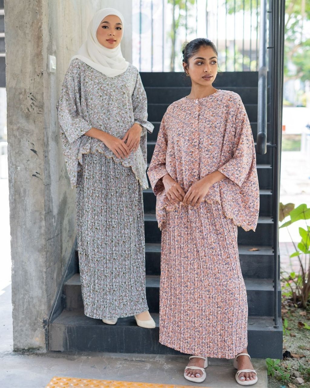 haura-wear-mekar-skirt-set-sulam-embroidery-pario-klasik-tradisional-mini kebaya-fabrik eyelet-raya-muslimah-long-sleeve-baju-skirt-kain-perempuan-baju-sepasang (10)