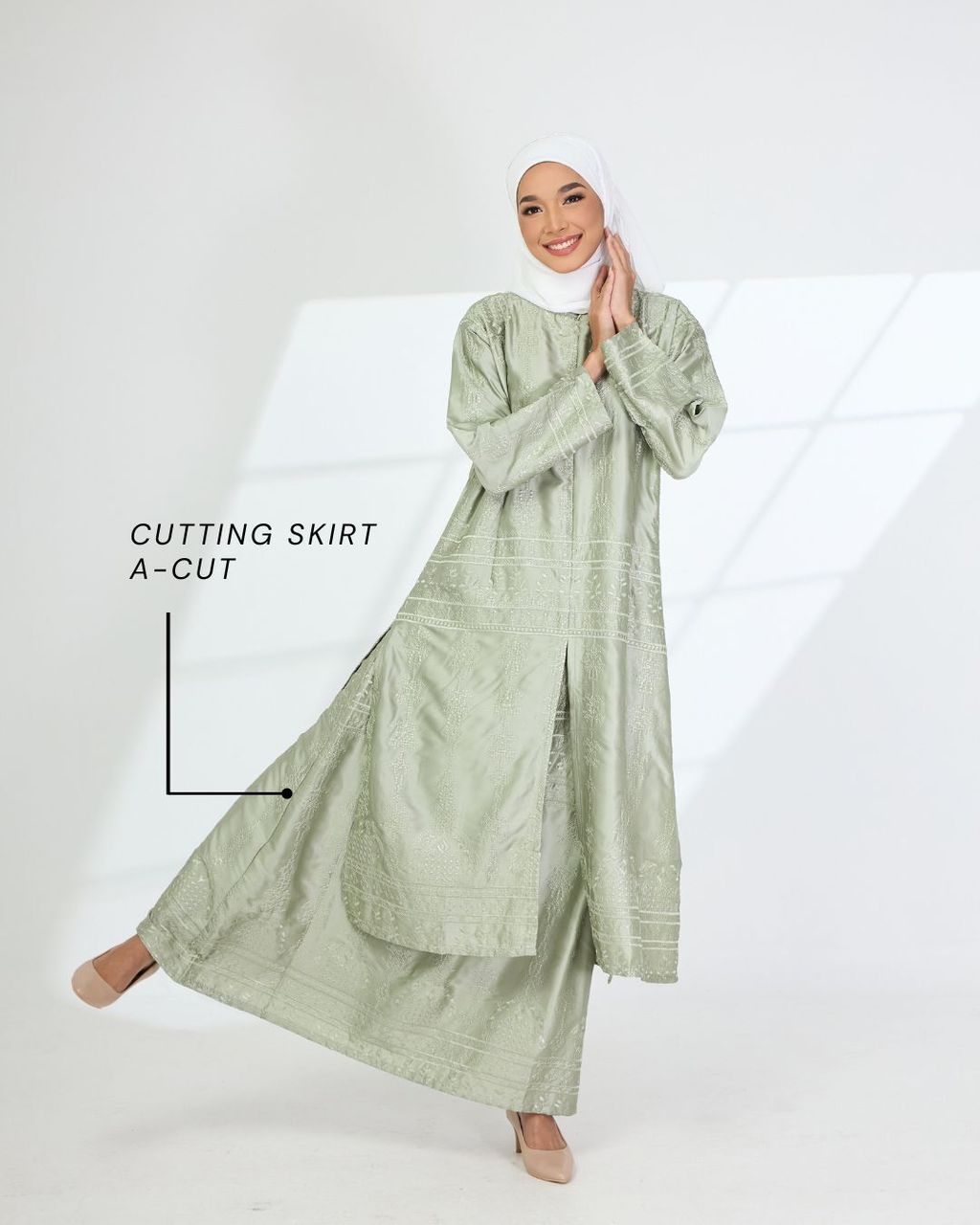 haura-wear-malikha-skirt-set-sulam-embroidery-pario-klasik-tradisional-mini kebaya-fabrik eyelet-raya-muslimah-long-sleeve-baju-skirt-kain-perempuan-baju-sepasang (19)