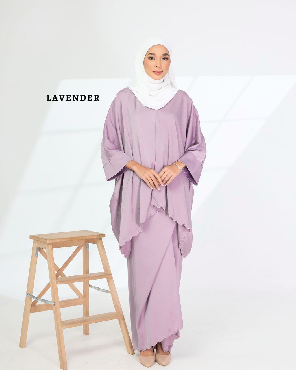 haura-wear-hawwa-skirt-set-sulam-embroidery-pario-klasik-tradisional-mini kebaya-fabrik eyelet-raya-muslimah-long-sleeve-baju-skirt-kain-perempuan-baju-sepasang (4)