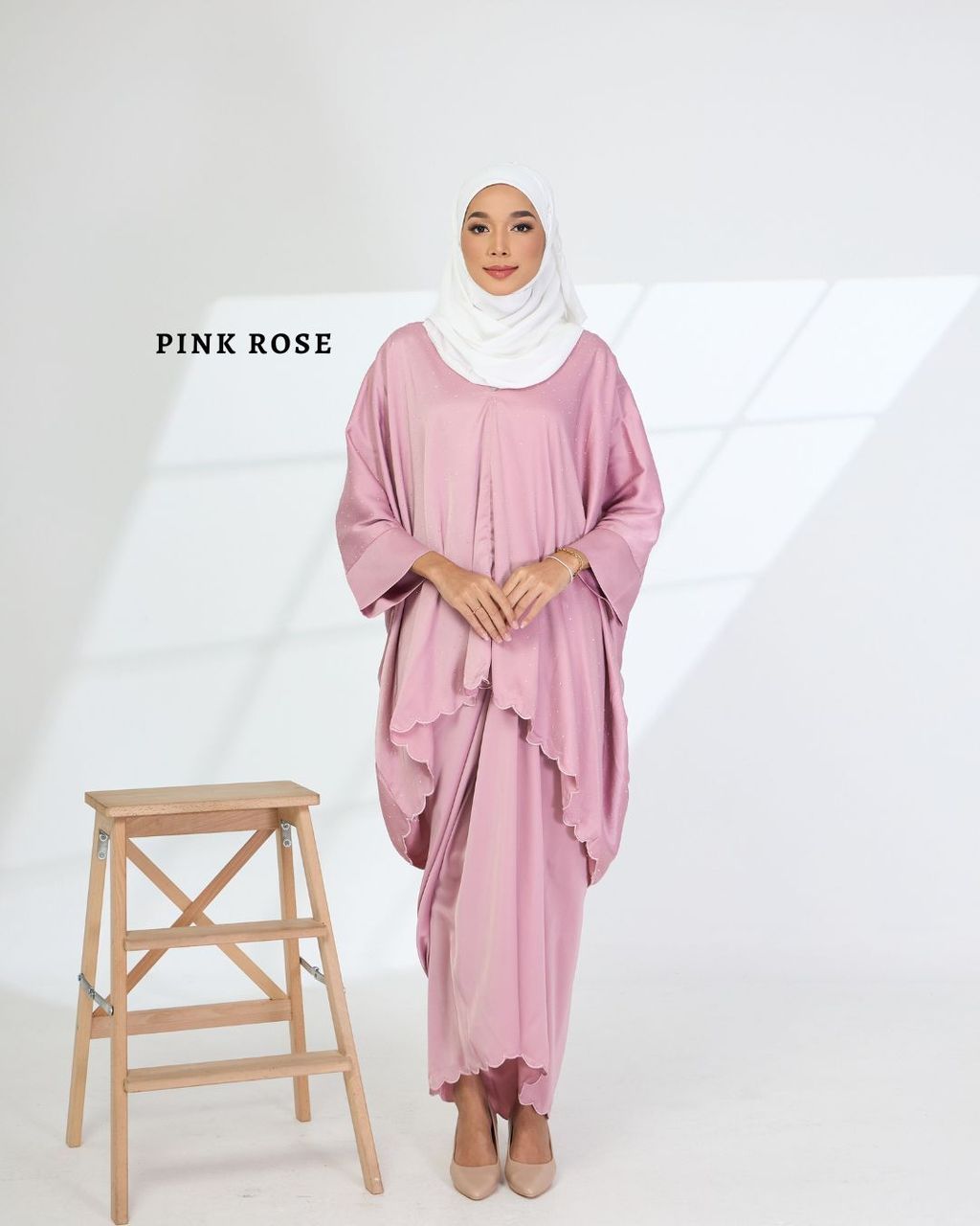 haura-wear-hawwa-skirt-set-sulam-embroidery-pario-klasik-tradisional-mini kebaya-fabrik eyelet-raya-muslimah-long-sleeve-baju-skirt-kain-perempuan-baju-sepasang (29)