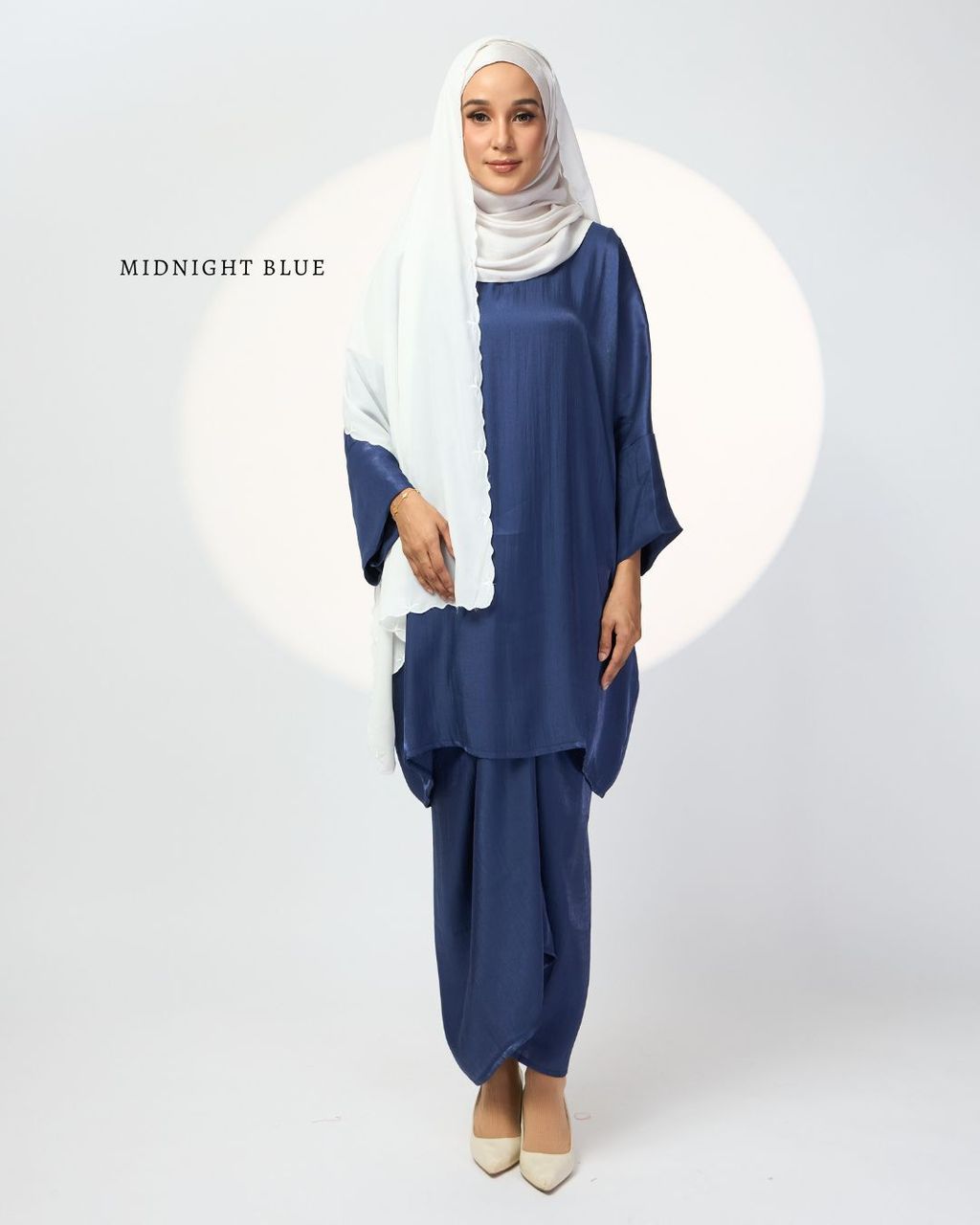 haura-wear-hawwa-skirt-set-sulam-embroidery-pario-klasik-tradisional-mini kebaya-fabrik eyelet-raya-muslimah-long-sleeve-baju-skirt-kain-perempuan-baju-sepasang (20)