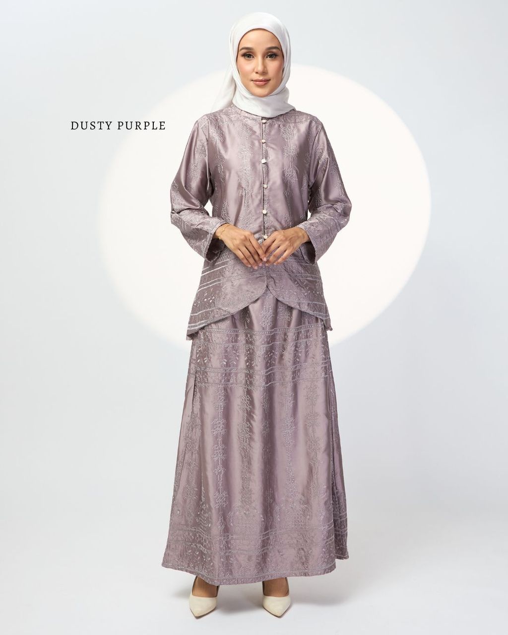 haura-wear-mikayla-skirt-set-sulam-embroidery-pario-klasik-tradisional-mini kebaya-fabrik eyelet-raya-muslimah-long-sleeve-baju-skirt-kain-perempuan-baju-sepasang (6)