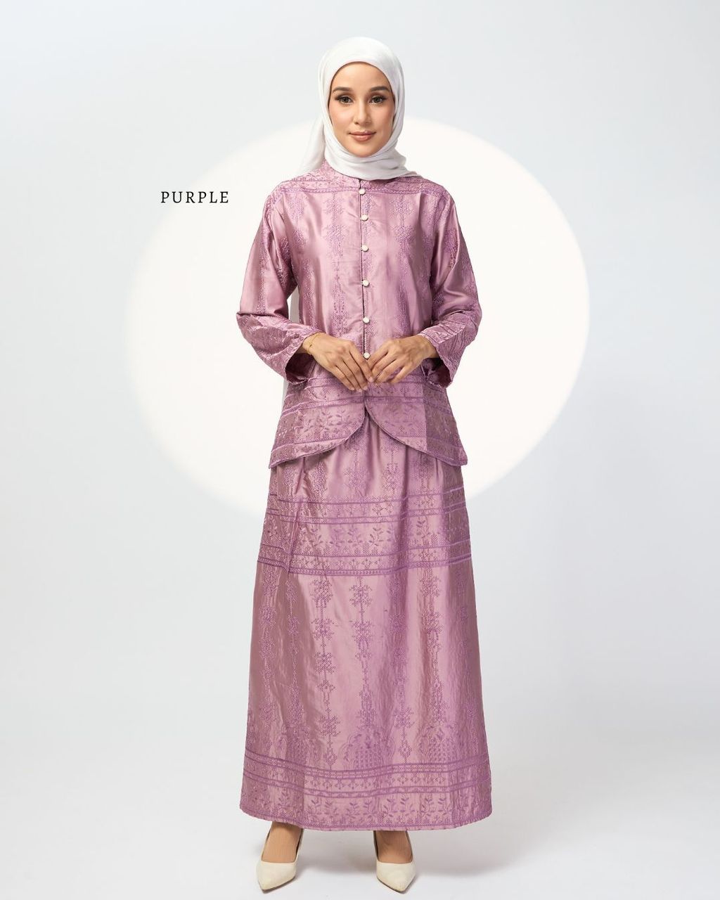 haura-wear-mikayla-skirt-set-sulam-embroidery-pario-klasik-tradisional-mini kebaya-fabrik eyelet-raya-muslimah-long-sleeve-baju-skirt-kain-perempuan-baju-sepasang (13)