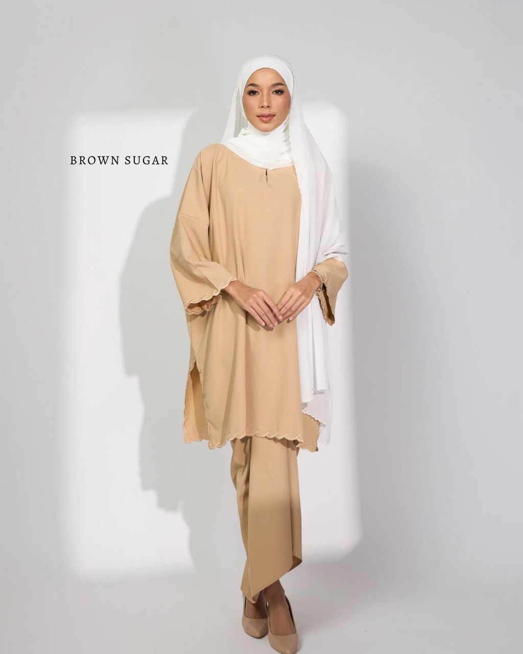 haura-wear-eidra-skirt-set-sulam-embroidery-pario-klasik-tradisional-mini kebaya-fabrik eyelet-raya-muslimah-long-sleeve-baju-skirt-kain-perempuan-baju-sepasang (17)
