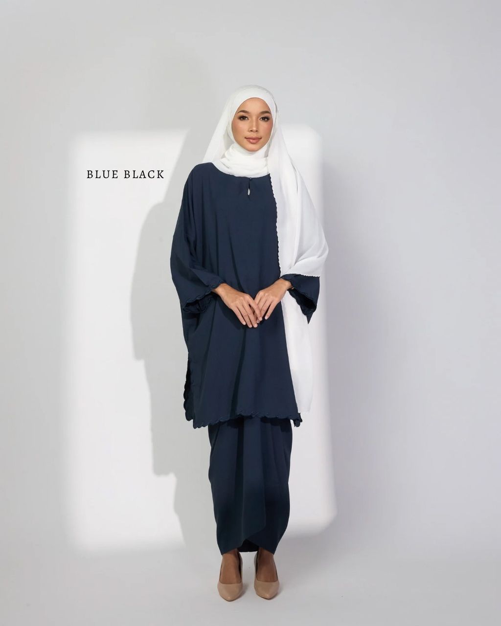 haura-wear-eidra-skirt-set-sulam-embroidery-pario-klasik-tradisional-mini kebaya-fabrik eyelet-raya-muslimah-long-sleeve-baju-skirt-kain-perempuan-baju-sepasang (21)