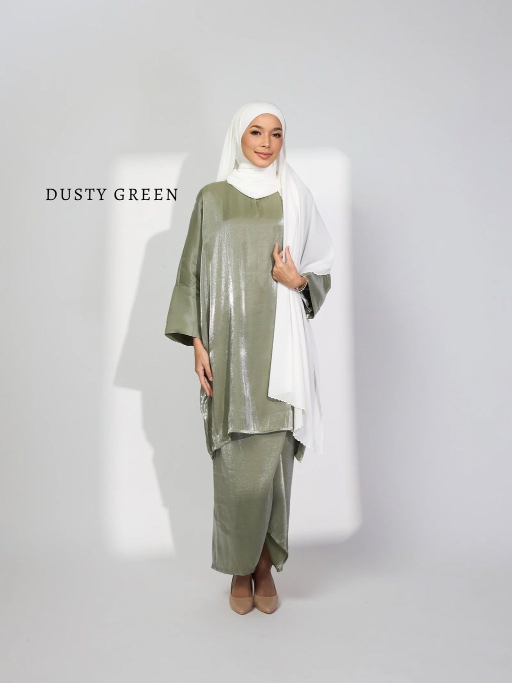 haura-wear-dewi-skirt-set-sulam-embroidery-pario-klasik-tradisional-mini kebaya-fabrik eyelet-raya-muslimah-long-sleeve-baju-skirt-kain-perempuan-baju-sepasang (10)
