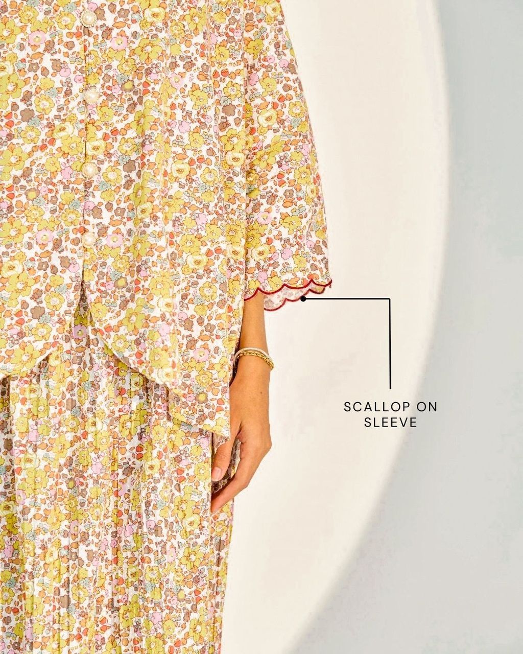 haura-wear-tessa-skirt-set-sulam-embroidery-pario-klasik-tradisional-mini kebaya-fabrik eyelet-raya-muslimah-long-sleeve-baju-skirt-kain-perempuan-baju-sepasang (4)