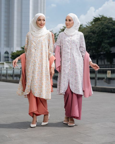 haura-wear-naurah-skirt-set-sulam-embroidery-pario-klasik-tradisional-mini kebaya-fabrik eyelet-raya-muslimah-long-sleeve-baju-skirt-kain-perempuan-baju-sepasang (6)