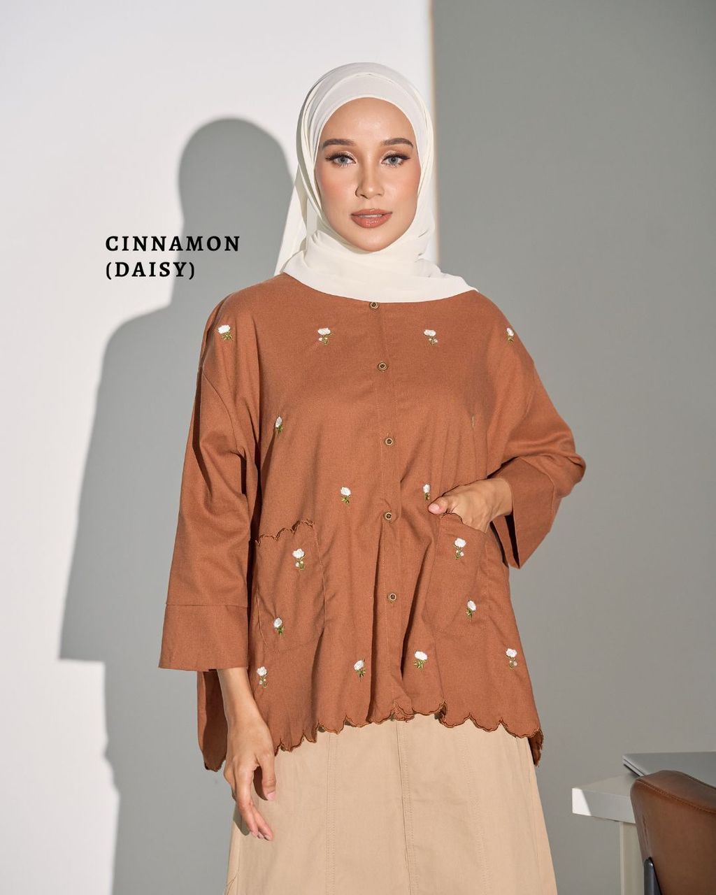 haura-wear-leia-blouse-lengan panjang-kemeja labuh-baju labuh-tunic-kaftan-midi-dress-blouse-shirt-long-sleeve-baju-muslimah-baju-perempuan-shirt-blouse-baju (9)