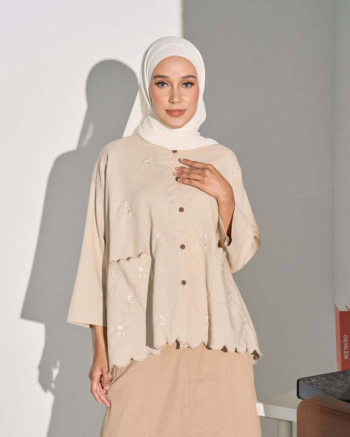 haura-wear-leia-blouse-lengan panjang-kemeja labuh-baju labuh-tunic-kaftan-midi-dress-blouse-shirt-long-sleeve-baju-muslimah-baju-perempuan-shirt-blouse-baju (30)