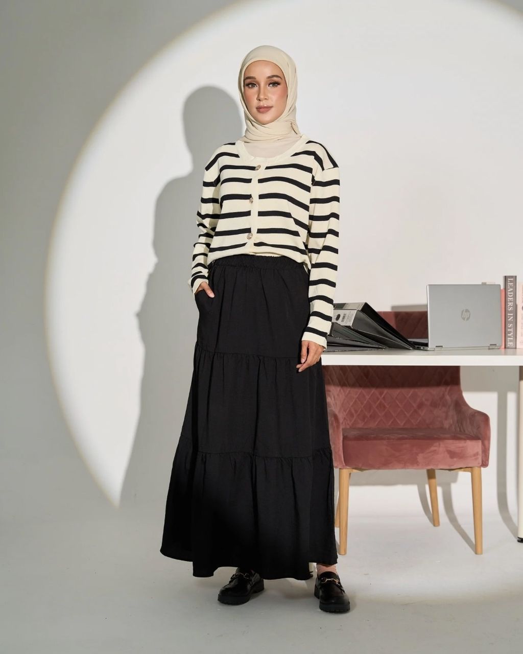 haura-wear-clarke-blouse-lengan panjang-kemeja labuh-baju labuh-tunic-kaftan-midi-dress-blouse-shirt-long-sleeve-baju-muslimah-baju-perempuan-shirt-blouse-baju (7)