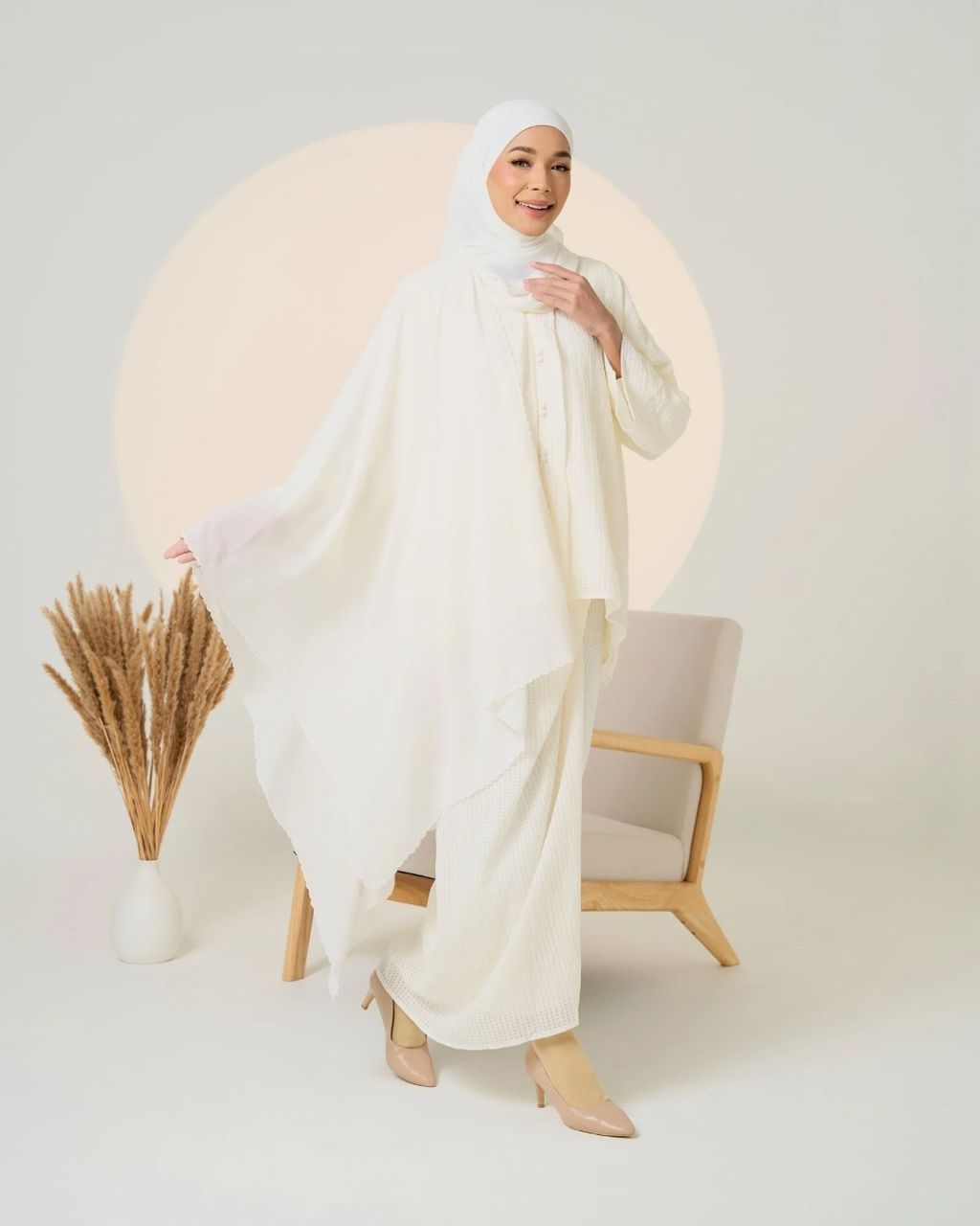 haura-wear-qaseh-skirt-set-sulam-embroidery-pario-klasik-tradisional-mini kebaya-fabrik eyelet-raya-muslimah-long-sleeve-baju-skirt-kain-perempuan-baju-sepasang (23)