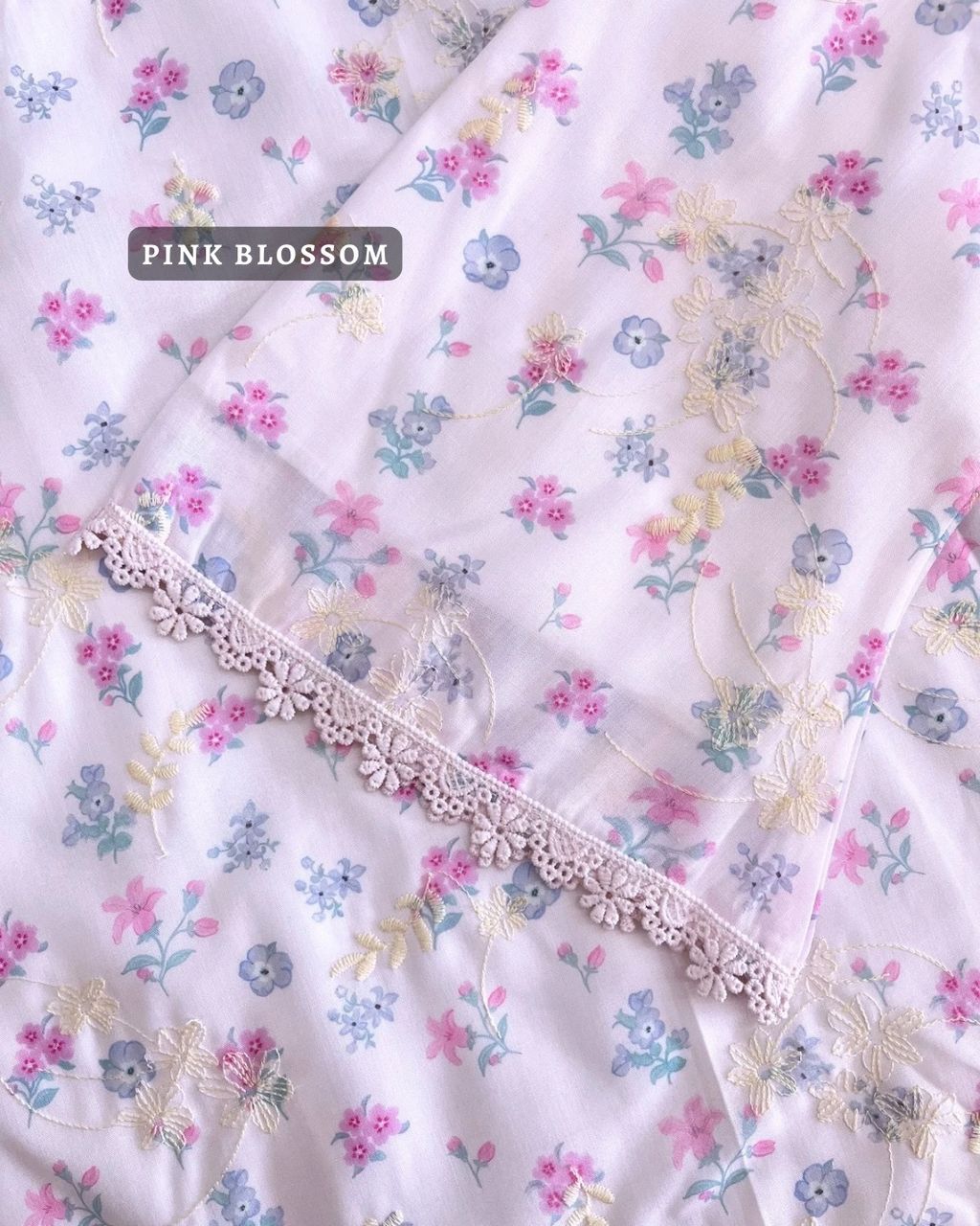 haura-wear-farha-skirt-set-sulam-embroidery-pario-klasik-tradisional-mini kebaya-fabrik eyelet-raya-muslimah-long-sleeve-baju-skirt-kain-perempuan-baju-sepasang (10)
