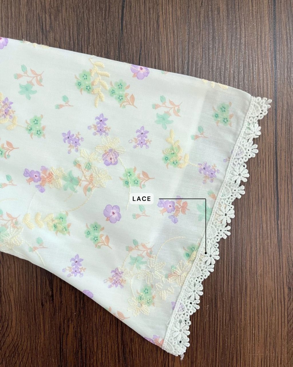 haura-wear-farha-skirt-set-sulam-embroidery-pario-klasik-tradisional-mini kebaya-fabrik eyelet-raya-muslimah-long-sleeve-baju-skirt-kain-perempuan-baju-sepasang (14)