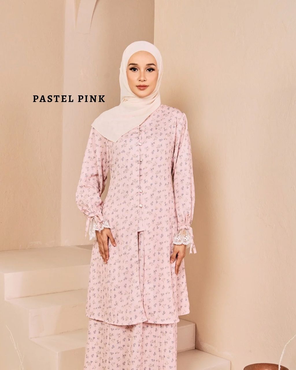 haura-wear-roselle-skirt-set-sulam-embroidery-pario-klasik-tradisional-mini kebaya-fabrik eyelet-raya-muslimah-long-sleeve-baju-skirt-kain-perempuan-baju-sepasang (4)