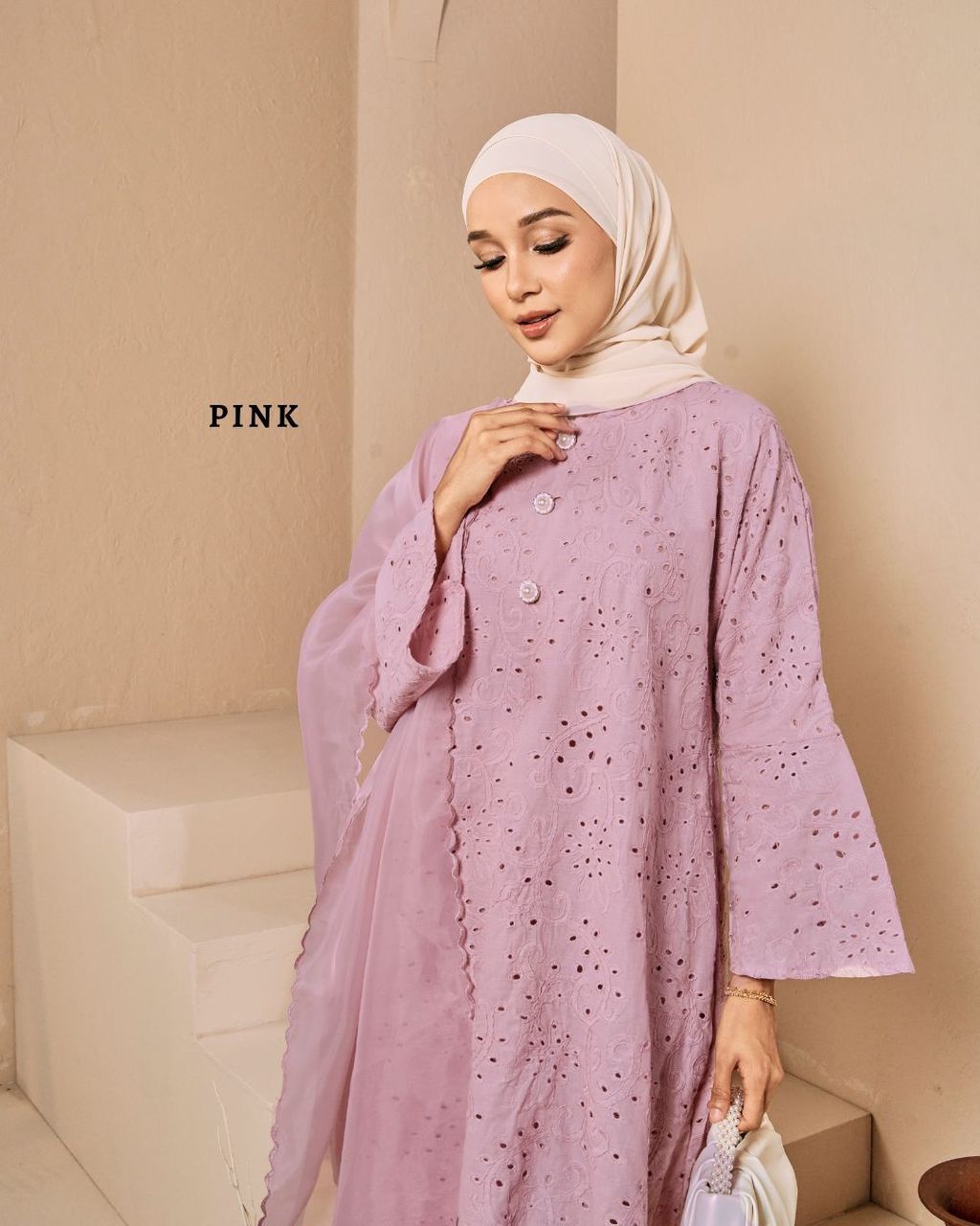 haura-wear-intan-skirt-set-sulam-embroidery-pario-klasik-tradisional-mini kebaya-fabrik eyelet-raya-muslimah-long-sleeve-baju-skirt-kain-perempuan-baju-sepasang (3)