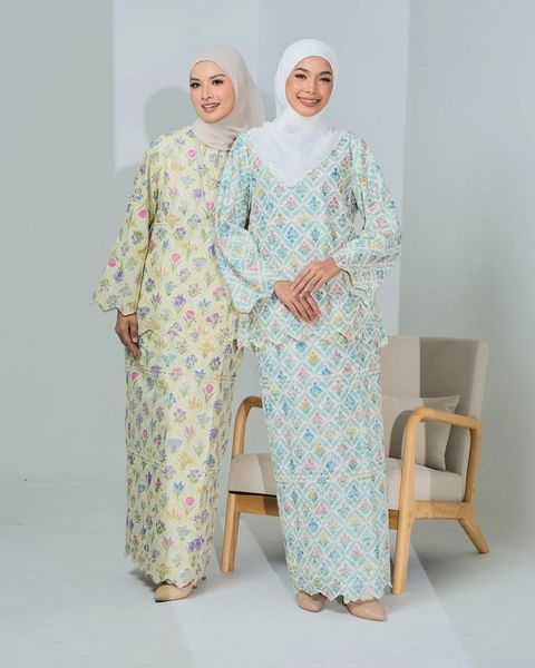 haura-wear-anggun-skirt-set-sulam-embroidery-pario-klasik-tradisional-mini kebaya-fabrik eyelet-raya-muslimah-long-sleeve-baju-skirt-kain-perempuan-baju-sepasang (28)