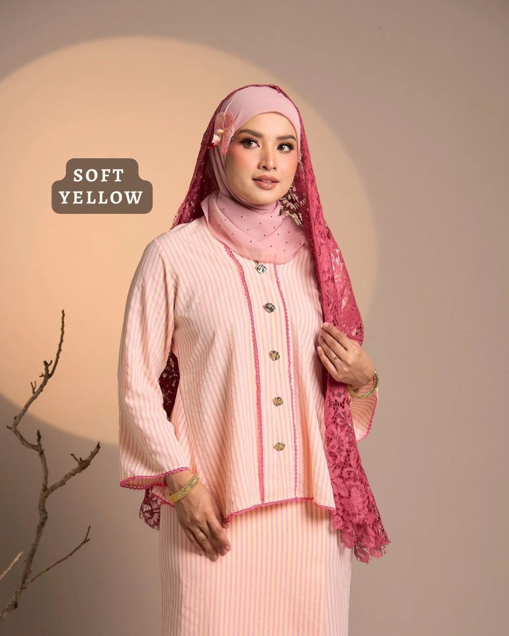 haura-wear-nawal-skirt-set-sulam-embroidery-pario-klasik-tradisional-mini kebaya-fabrik eyelet-raya-muslimah-long-sleeve-baju-skirt-kain-perempuan-baju-sepasang (5)