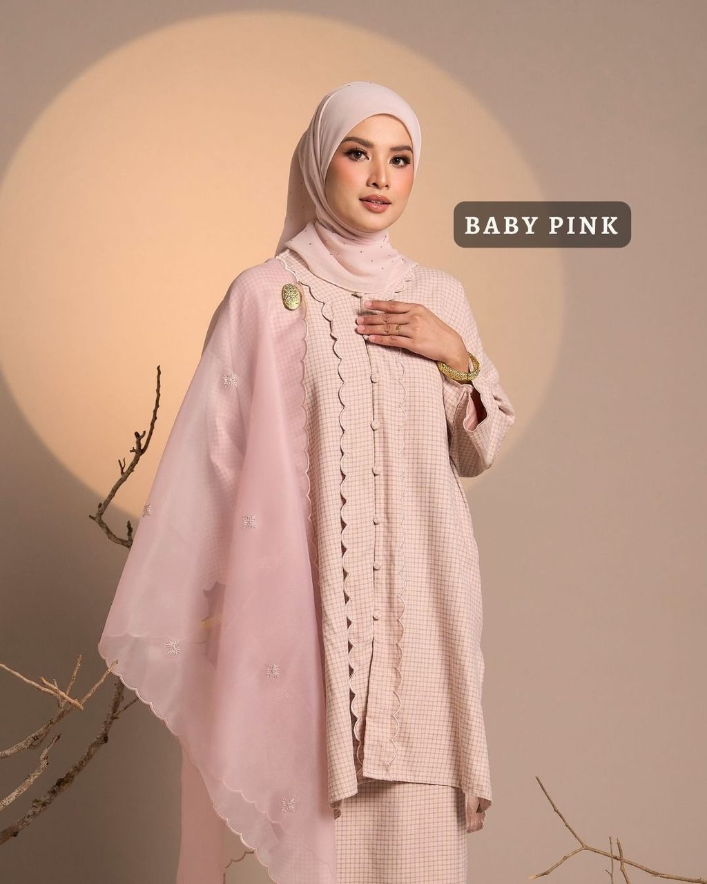 haura-wear-haya-skirt-set-sulam-embroidery-pario-klasik-tradisional-mini kebaya-fabrik eyelet-raya-muslimah-long-sleeve-baju-skirt-kain-perempuan-baju-sepasang (4)