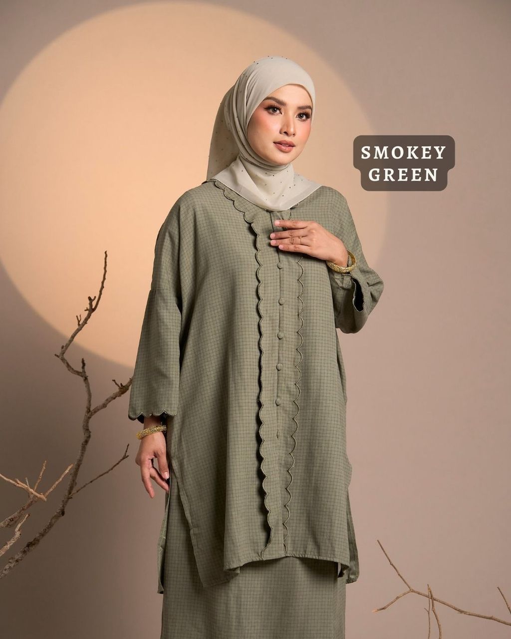 haura-wear-haya-skirt-set-sulam-embroidery-pario-klasik-tradisional-mini kebaya-fabrik eyelet-raya-muslimah-long-sleeve-baju-skirt-kain-perempuan-baju-sepasang (5)