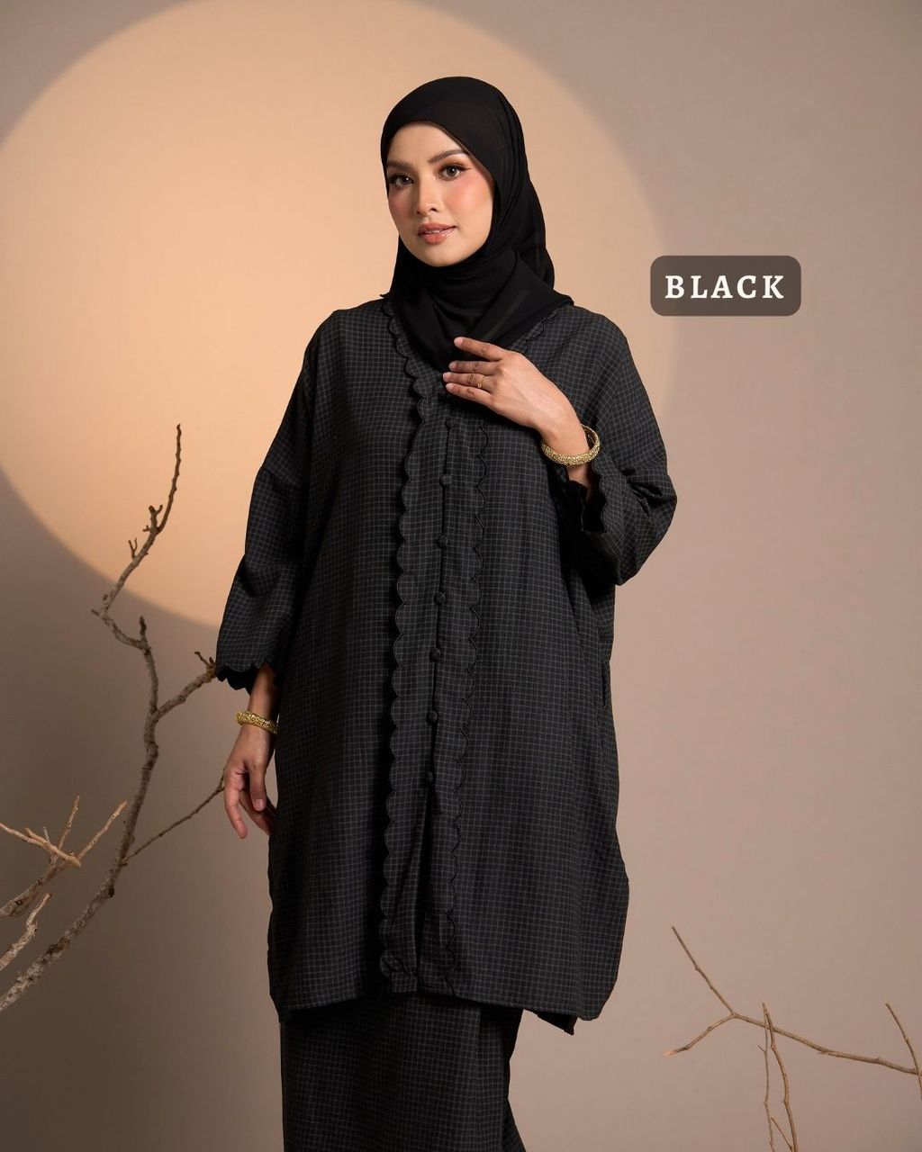 haura-wear-haya-skirt-set-sulam-embroidery-pario-klasik-tradisional-mini kebaya-fabrik eyelet-raya-muslimah-long-sleeve-baju-skirt-kain-perempuan-baju-sepasang (6)