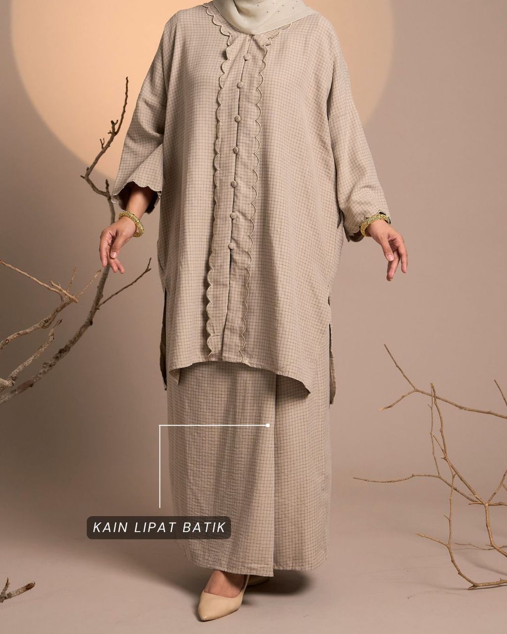 haura-wear-haya-skirt-set-sulam-embroidery-pario-klasik-tradisional-mini kebaya-fabrik eyelet-raya-muslimah-long-sleeve-baju-skirt-kain-perempuan-baju-sepasang (12)