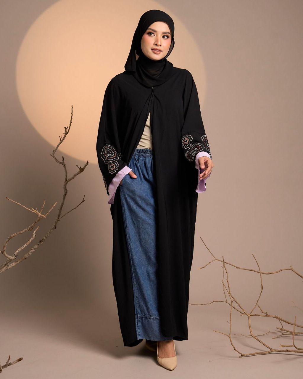 haura-wear-haneem-skirt-set-sulam-embroidery-pario-klasik-tradisional-mini kebaya-fabrik eyelet-raya-muslimah-long-sleeve-baju-skirt-kain-perempuan-baju-sepasang (3)