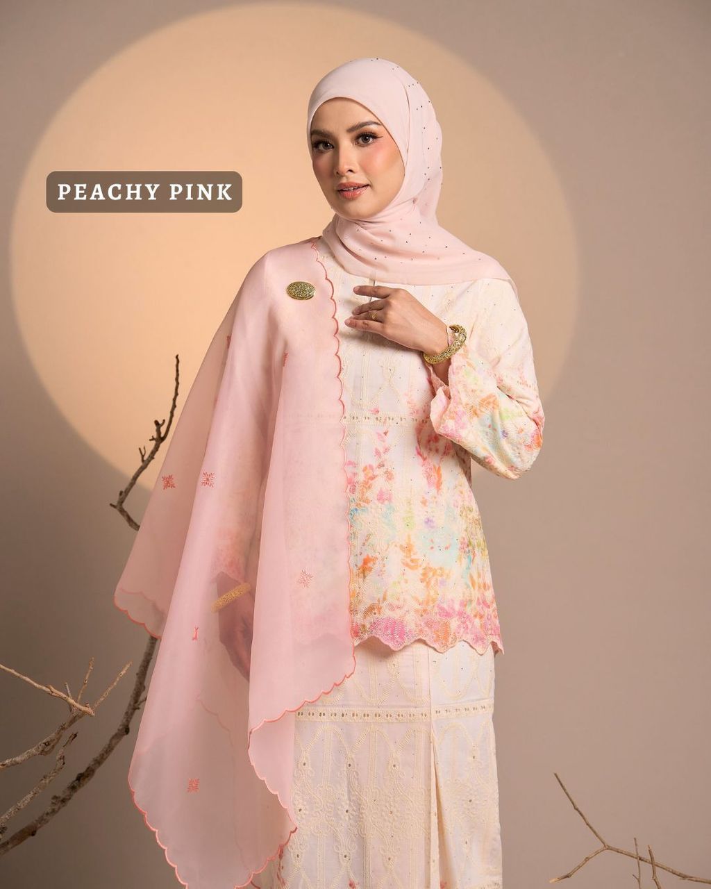 haura-wear-anggun-skirt-set-sulam-embroidery-pario-klasik-tradisional-mini kebaya-fabrik eyelet-raya-muslimah-long-sleeve-baju-skirt-kain-perempuan-baju-sepasang (5)