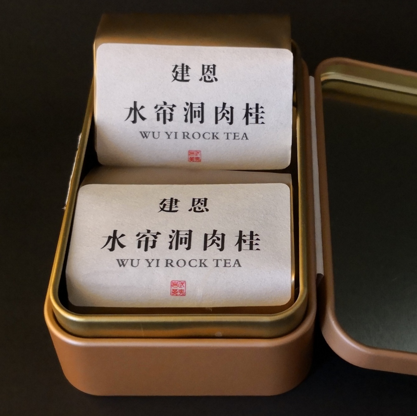 R5J-002.jpg R5J-002.jpg