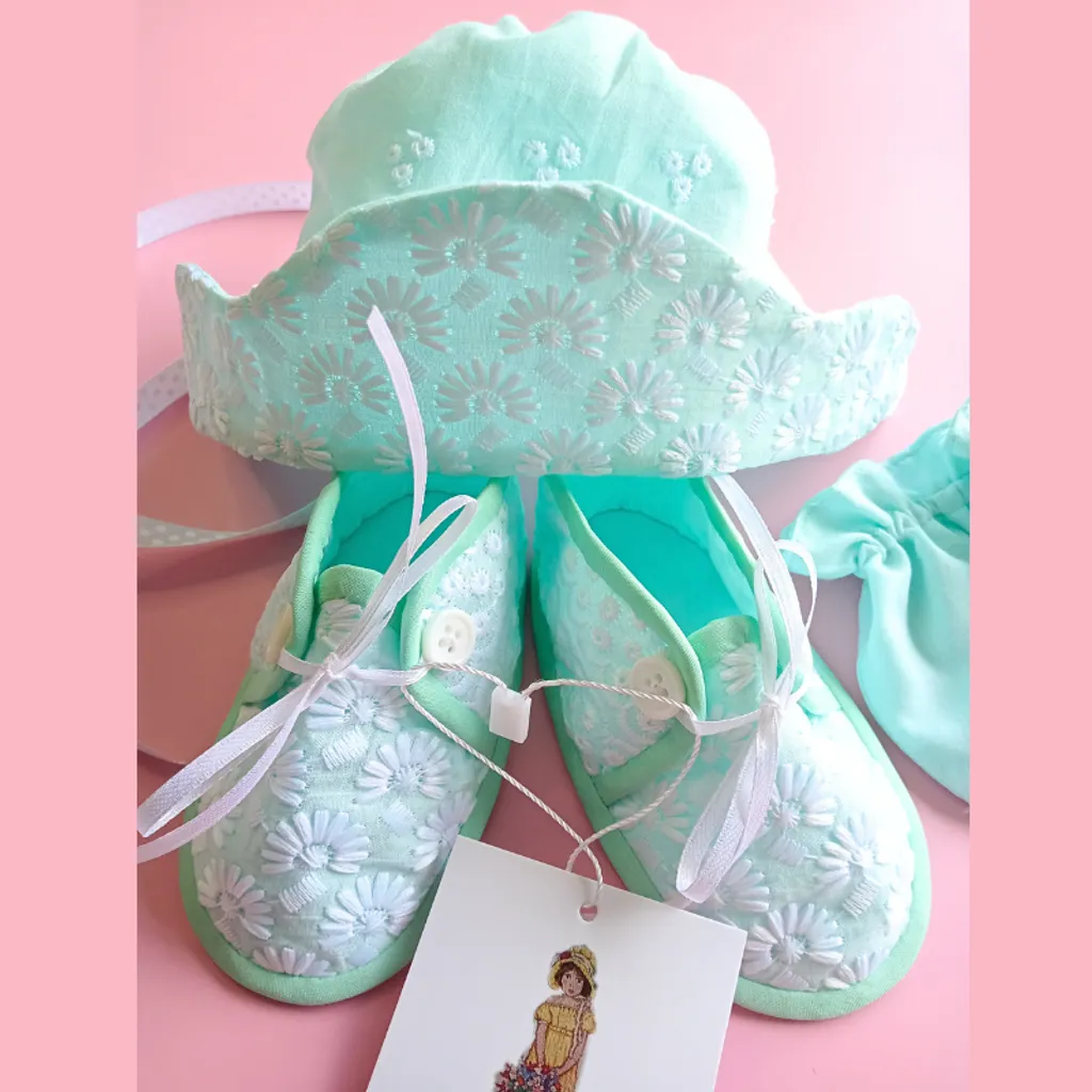 Little Leilani Bonnet Bootie 10b