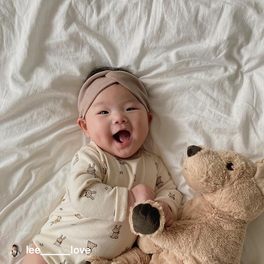 2300FF6A-384E-4ED6-9DDD-FCF51425473A