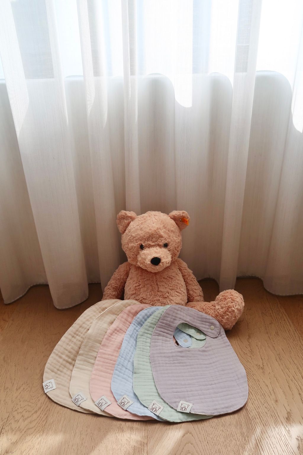 EFFB2328-7EA2-499B-92EC-D66514A7F21F