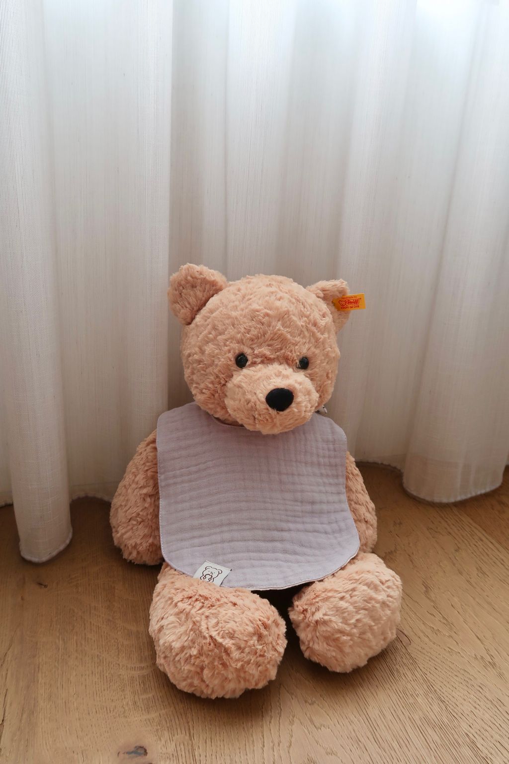 8D9A4D2E-1F90-40D1-B698-430D35194185