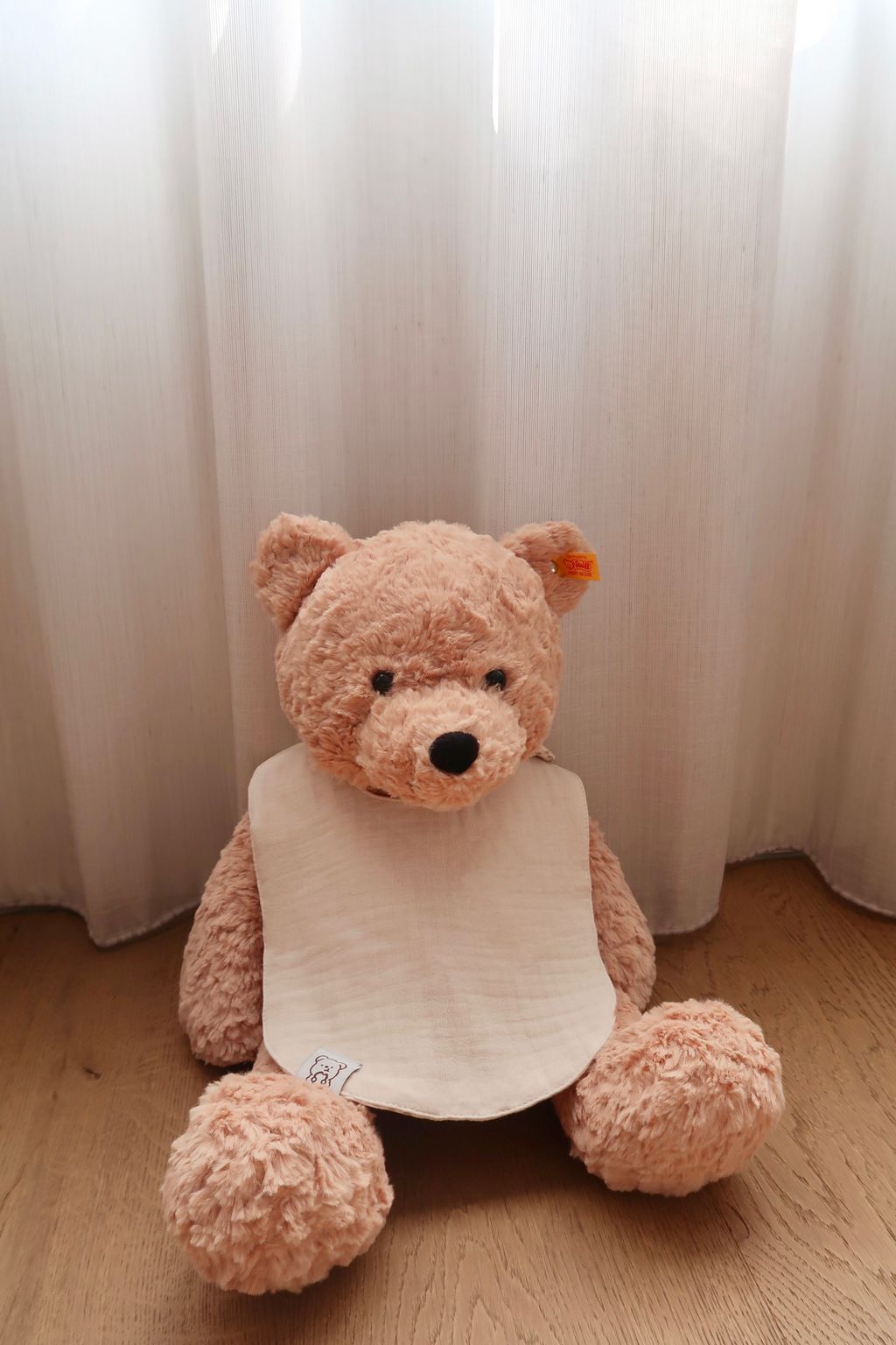 9E88C826-431F-4CFE-814A-33EB4A77755B