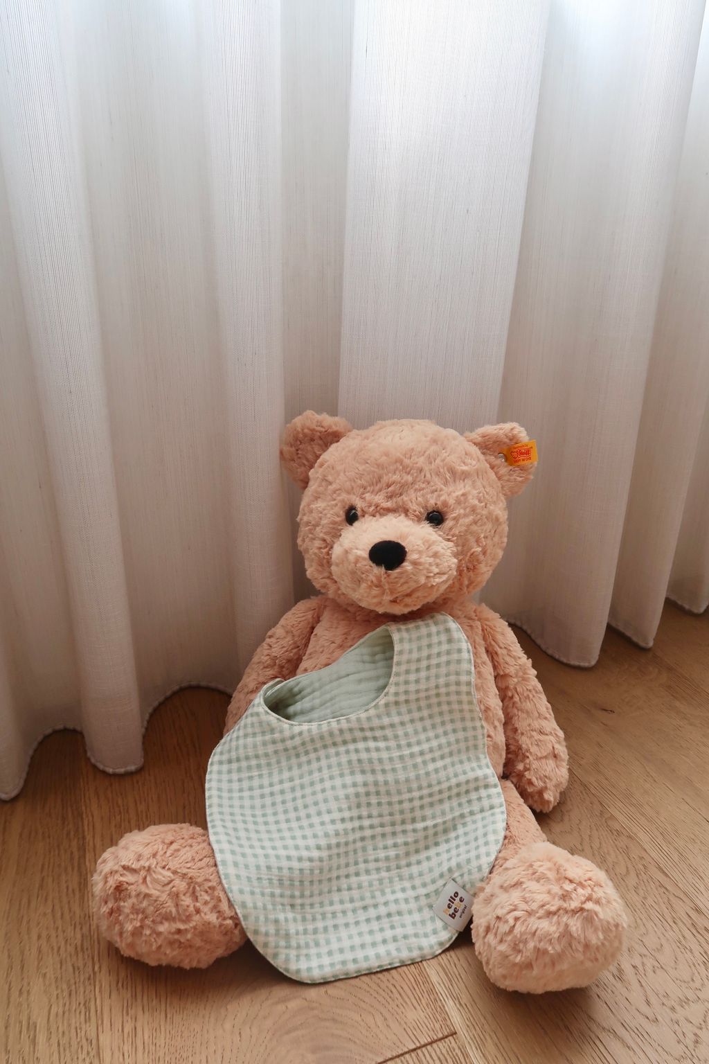 75C7ED15-5260-446F-863C-FF2625744BED