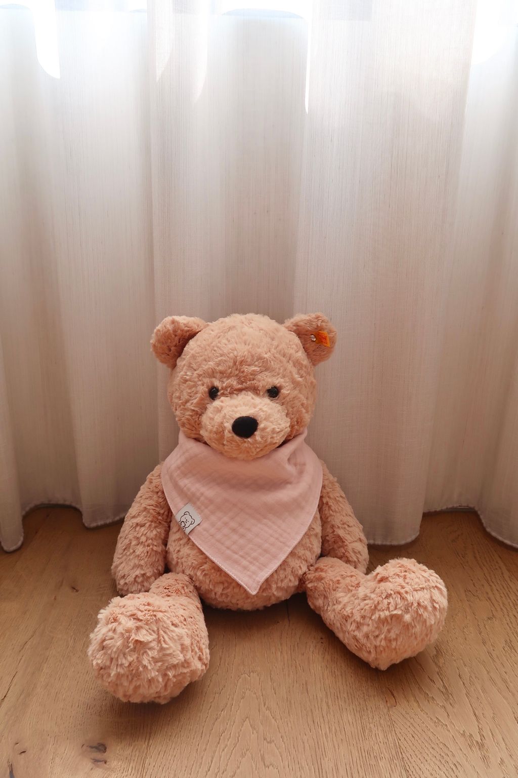 A9652740-A02C-4492-B9FF-1CC736B19B05
